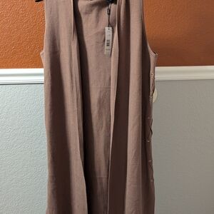 T Tahari Taupe Sleeveless Knit Vest